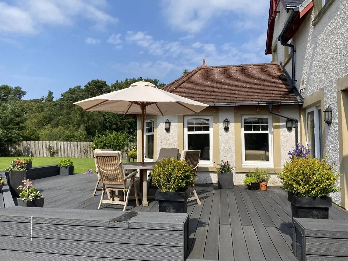 A Room In The Country Kirknewton  Bed & Breakfast