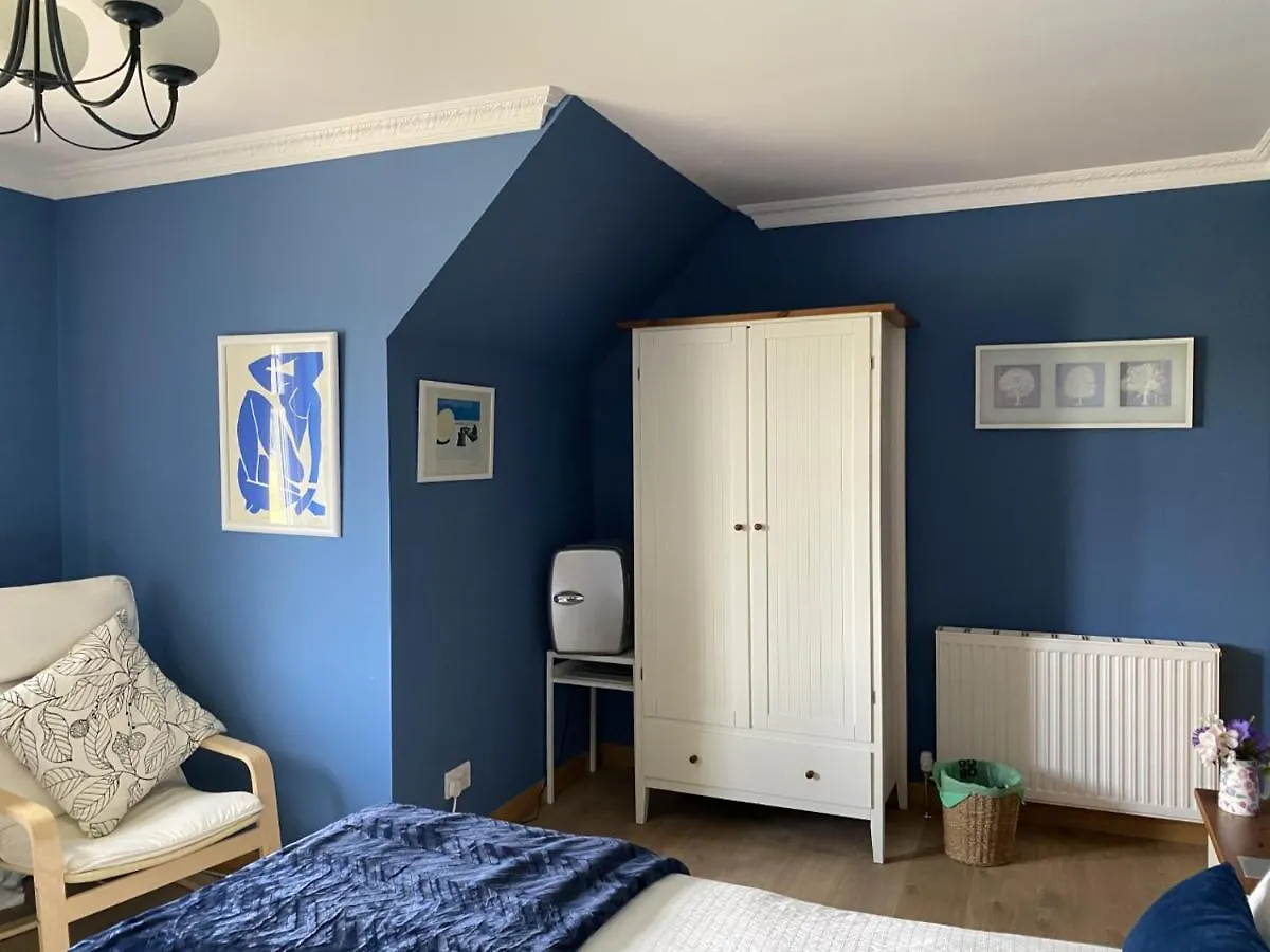 A Room In The Country Kirknewton
