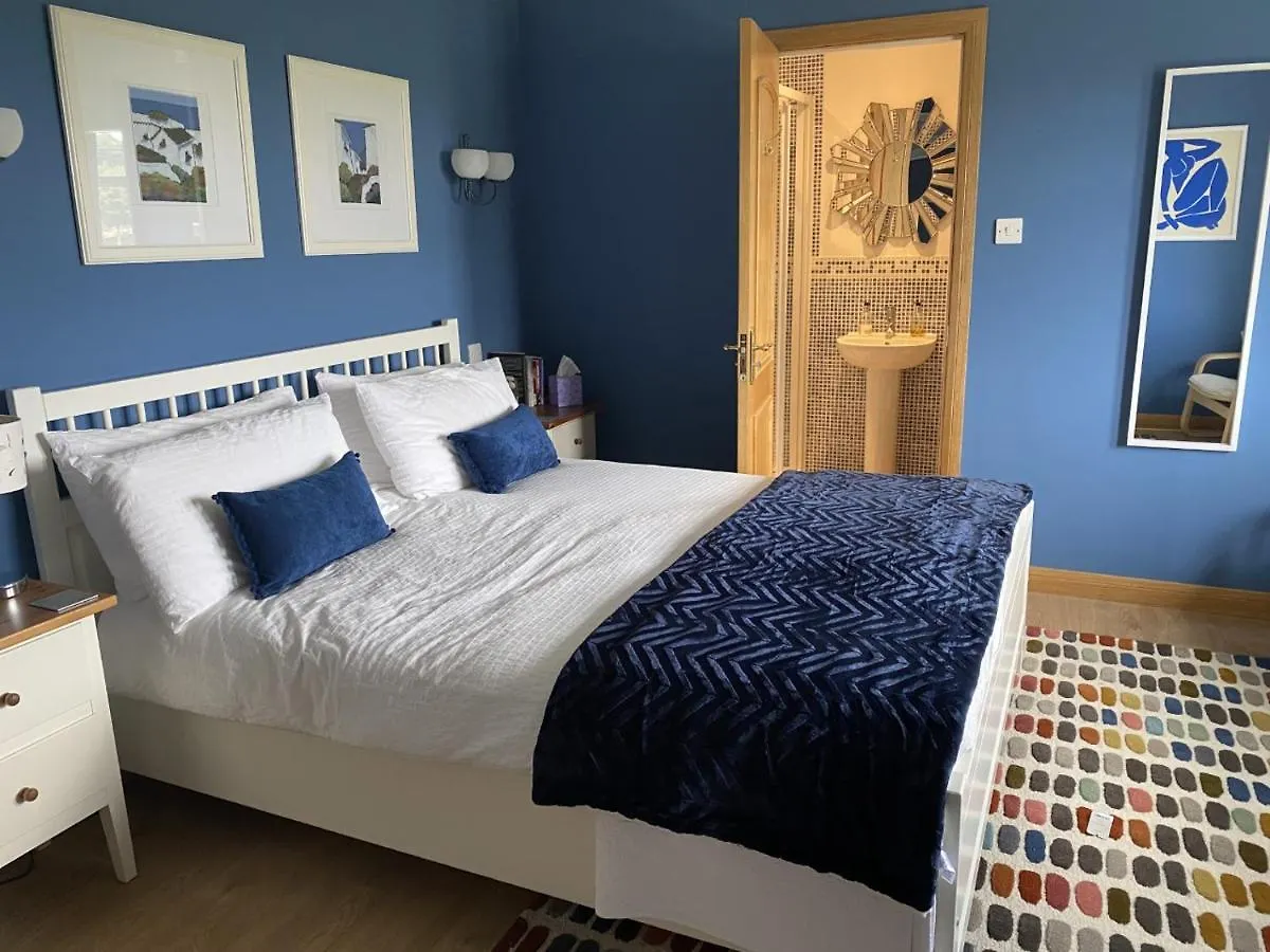 A Room In The Country Kirknewton  Kirknewton (Lothian)